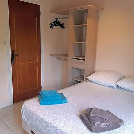 L'abri D'emilie - D'hotes 3*
