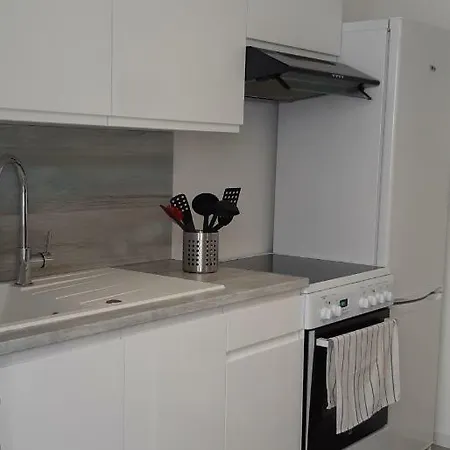 L'abri D'emilie - D'hotes לינה וארוחת בוקר 3*