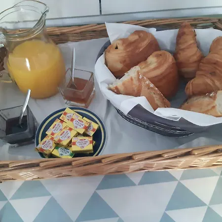 L'abri D'emilie - D'hotes Bed & Breakfast